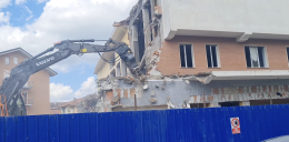 Un palazzo e un supermercato sulle ceneri del vecchio cinema