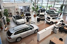 Elettrico e ibrido non tirano. Vanno bene Jeep e Peugeot (ma usato)