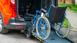 Contributo trasporto scolastico disabili a Poirino: scadenza il 5 luglio