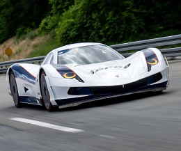 Quest'auto elettrica fa i 440 km/h. E la fanno a Torino