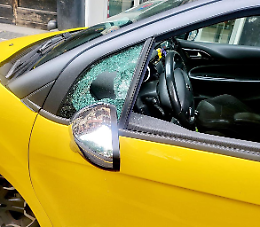 Allarme auto smontate. E i cittadini si ribellano: «Ora arrivano le ronde»