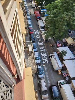 "Sorella io ti credo", un'enorme scritta appare in pieno centro a Torino