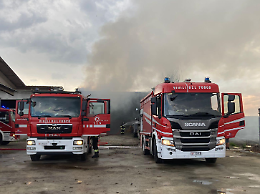 Incendio a Verrua Savoia: un capannone di rotoballe prende fuoco