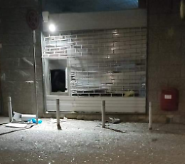 San Raffaele Cimena, i ladri fanno esplodere un altro bancomat ma questa volta se lo portano via