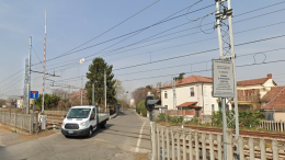 Guasto al passaggio a livello a Moncalieri: disagi sulla linea ferroviaria Pinerolo-Chivasso