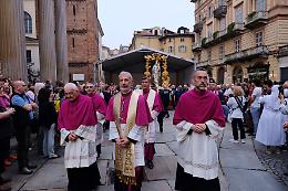 Con la processione della Consolata in centro Torino  si prepara per San Giovanni