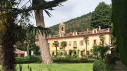 Misteri e intrighi a Casa Lajolo: una serata di giochi sotto le stelle