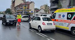 Mamma e due figli feriti nell'incidente stradale fra due Fiat Panda