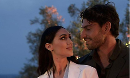 Ignazio e Cecilia all’altare...
E Belen piange dall’emozione