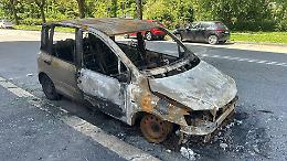 Allarme auto bruciate abbandonate: «Le rimuoviamo dalla strada»