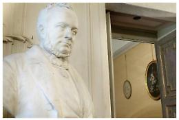 Cavour cittadino onorario di Santena, l'associazione storce il naso: «Ci hanno ignorato»
