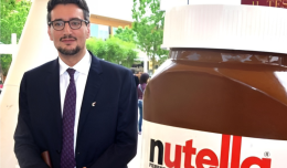Il lato oscuro dei miliardi della Nutella: alle operaie degli Ovetti solo 5 euro l'ora. Ecco perché