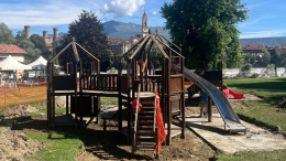 Il "castello con le torri" verrà restaurato: la manutenzione della struttura giochi di Ivrea 