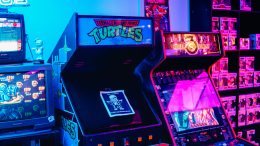 Furto in sala giochi: 1.800 euro spariti in un attimo