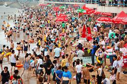 Scene di vita quotidiana in mostra: al Forte di Bard c'è “China. Dalla rivoluzione culturale alla superpotenza globale”
