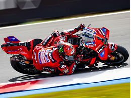 MotoGp, Pecco Bagnaia si fa il doppio regalo di nozze! Ecco cosa è successo nel Gp di Germania