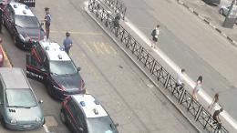 Blitz in piazza Bengasi dopo la manifestazione contro lo spaccio di droga