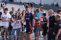 Juve, Thiago Motta al J Medical: le prime immagini del neo allenatore bianconero! 