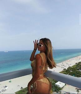 Agustina Gandolfo: la regina di Miami incanta i social con la sua eleganza 