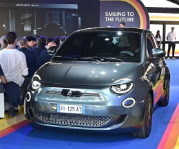 Fiat, ecco le novità per Mirafiori: la 500 Ibrida  "Torino" (ma solo fra 18 mesi)