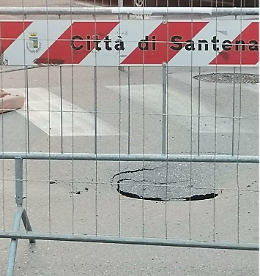 La strada è a rischio cedimento, via alla chiusura per controlli