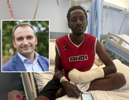 Il sindaco risponde al nostro appello: «Aiuteremo il ragazzo mutilato perché ha fermato i ladri»