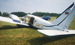 Aereo esce di pista atterrando a Collegno, una passeggera in ospedale 