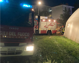 Incendio sospetto in un cantiere di villette a Spinerano, ipotesi dolosa