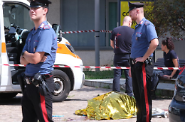 Collegno: spara alla moglie e poi si suicida  FOTO & VIDEO