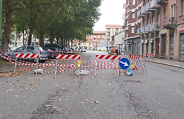 Una voragine in strada da luglio: è la via più frequentata per andare allo stadio della Juve