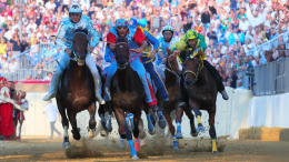 Palio di Asti verso il sold out: la grande festa è già cominciata