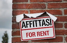 Affitti brevi, la casa non è più un diritto: così le città si svuotano e la politica difende le rendite