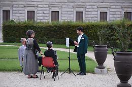 Corti reali, palcoscenici aperti: il fascino del teatro sotto le stelle al Polo Reale