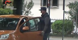 Finto gas e petardi per truffare gli anziani: così i falsi carabinieri colpivano in tutto il Nord