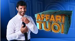 De Martino, buona la prima ad "Affari tuoi" ma i social si dividono. Ed Amadeus prepara la "discesa in campo": fissata la data del suo ritorno in tv...