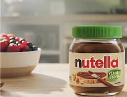 Adesso la Nutella Vegana è in vendita: ecco il nuovo ingrediente "segreto". Ma è sempre buona?