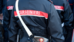 Minacce e ricatti a Grugliasco: ex dipendente arrestata per estorsione
