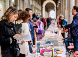 Torino, Portici di Carta diventa a pagamento