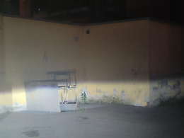«Siamo al buio da tre sere», la protesta dei cittadini nel quartiere che chiede aiuto