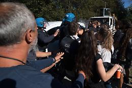 Sabato di  passione, torna la protesta dei cittadini: «Salviamo il parco Meisino»