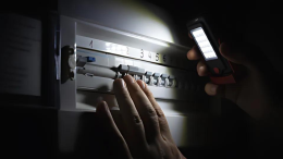 Blackout a Montanaro: cresce la rabbia dei cittadini esasperati per le continue interruzioni di corrente