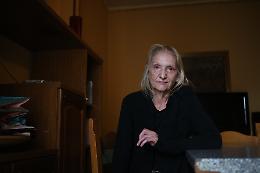 Giovanna, 65 anni: tra poco resterà senza un posto dove vivere