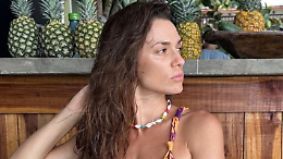 Dalila torna a casa, ma sola
Finita la storia con Eros?
