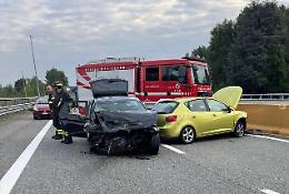 Incidente stradale sulla autostrada Torino-Milano, un ferito e traffico bloccato 