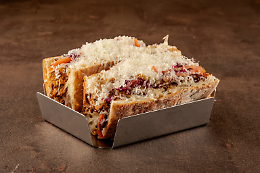 Ma che cos'è questo pulled pork, il panino che sta facendo impazzire i tornesi?
