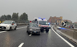 Raffica di incidenti sotto la pioggia: due sinistri a Moncalieri e sulla Torino-Aosta