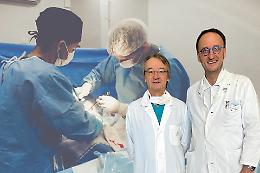 Con il primo trapianto in Italia di cuore e fegato in un solo intervento salvano la vita a una 38enne