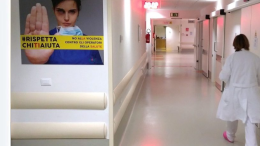 Caos al pronto soccorso di Rivoli: tossicodipendente perde il controllo e aggredisce i carabinieri