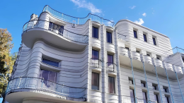 La Casa dell'Obelisco: un'icona dell'architettura moderna a Torino