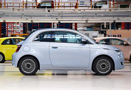 Stellantis, il report della Fim: così ha perso 200mila auto in un anno (e 25mila posti sono a rischio)